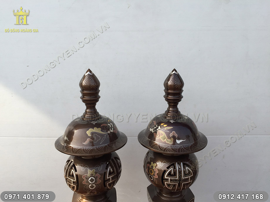 đ&egrave;n thờ c&uacute;ng khảm ngũ sắc